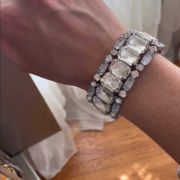 Forever 21 Jewelry - Costume jewelry